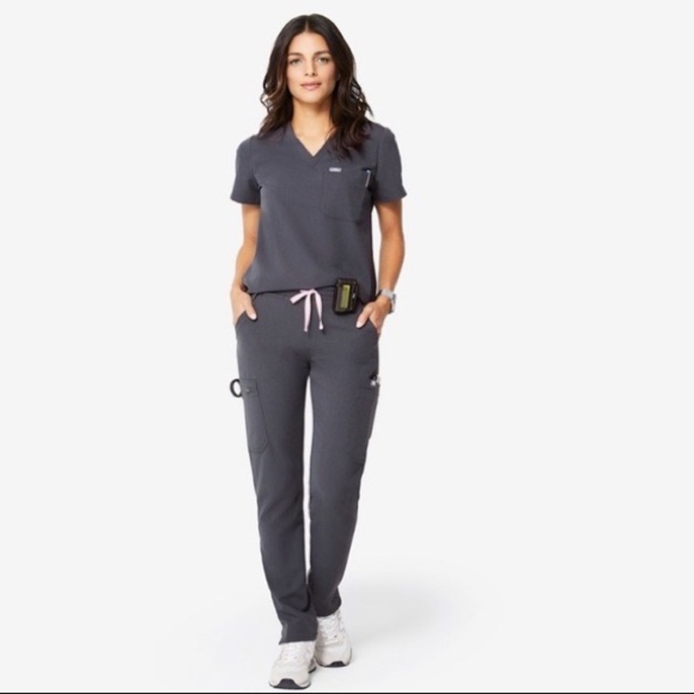 Figs Casma Three Pocket Scrub Top